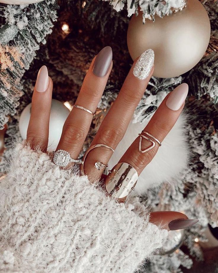Nutcracker Charm Gloss