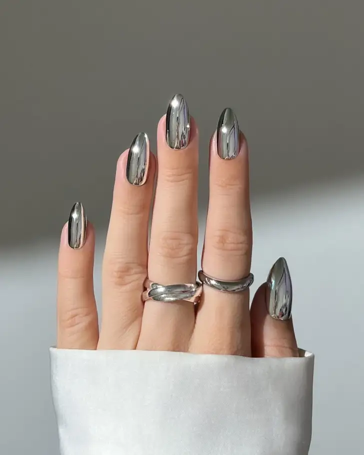 Silver Ash Veil