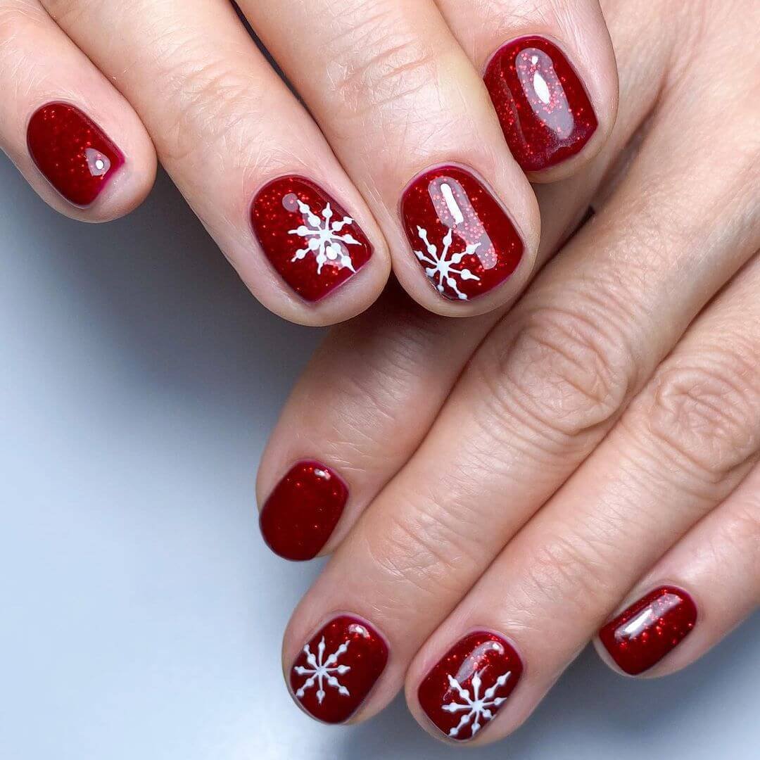 Elegant Christmas Nails