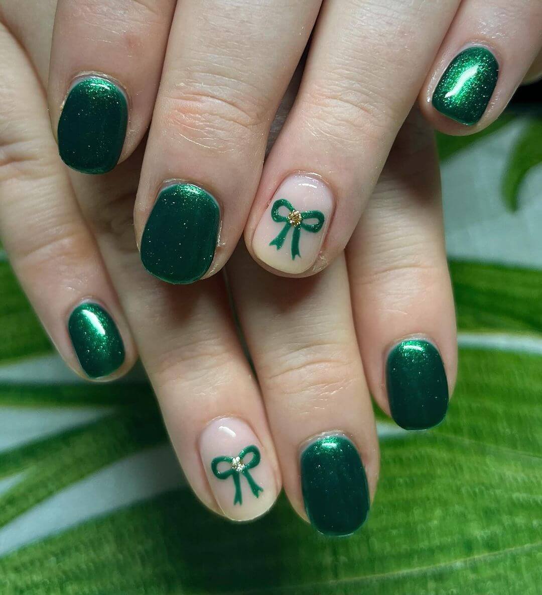 Green Christmas Nails