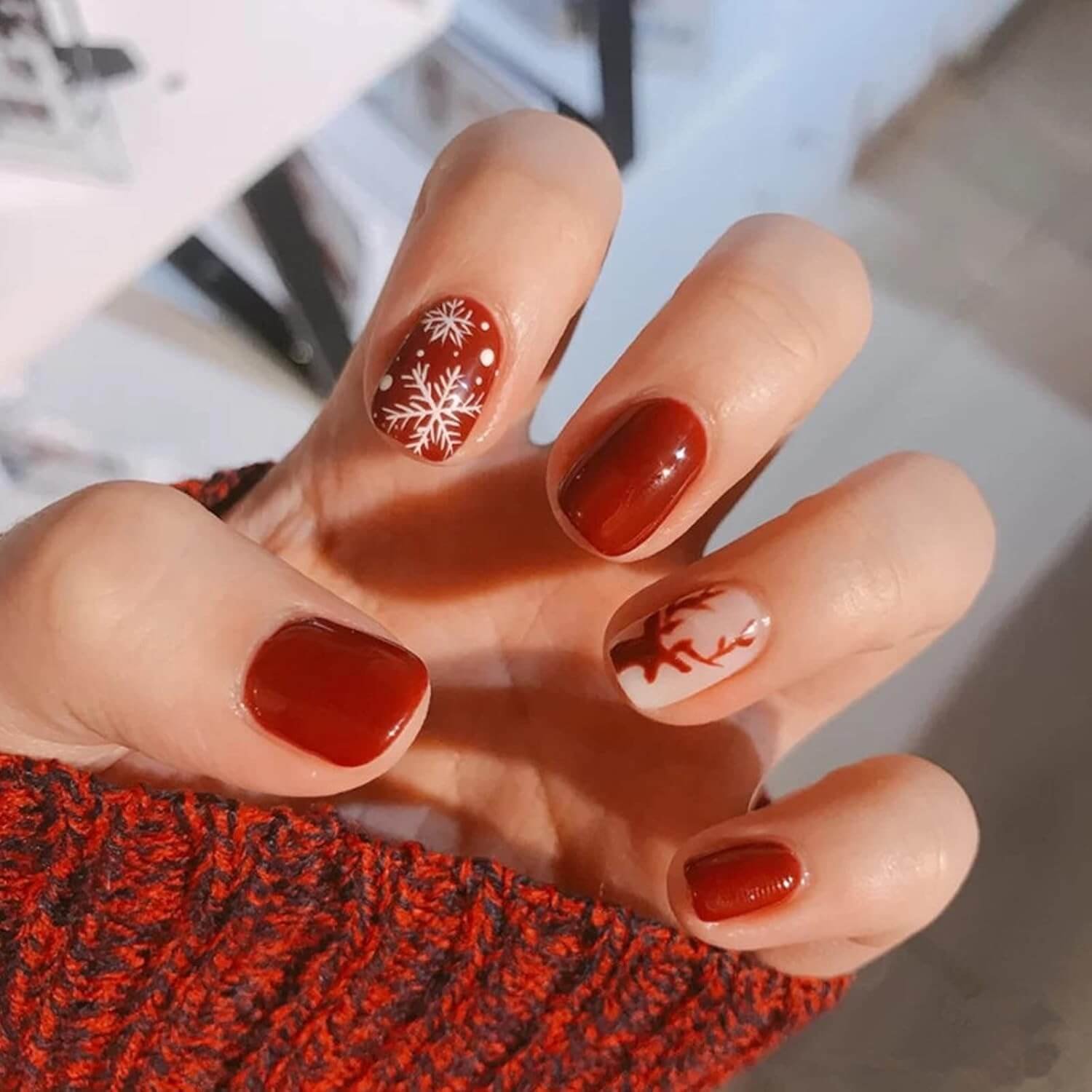 Short Christmas Nails