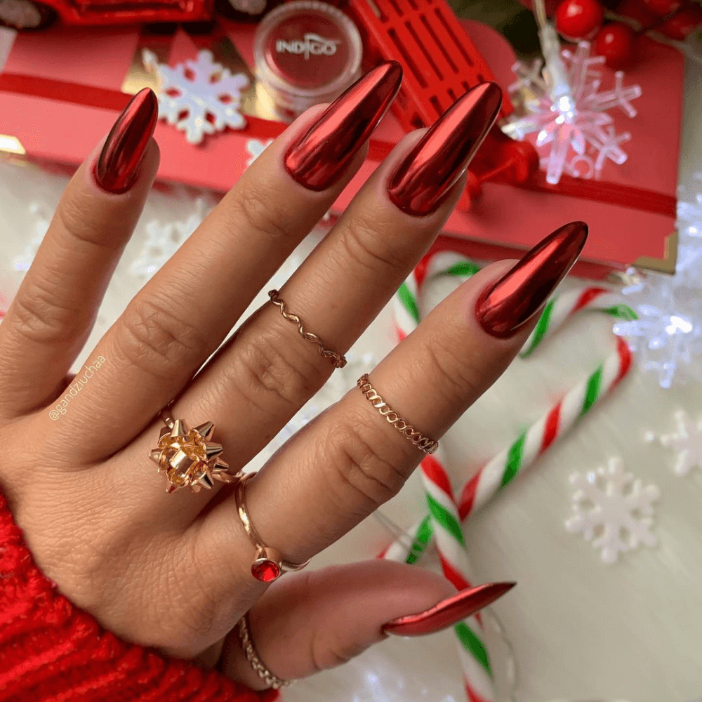 Simple Christmas Nails
