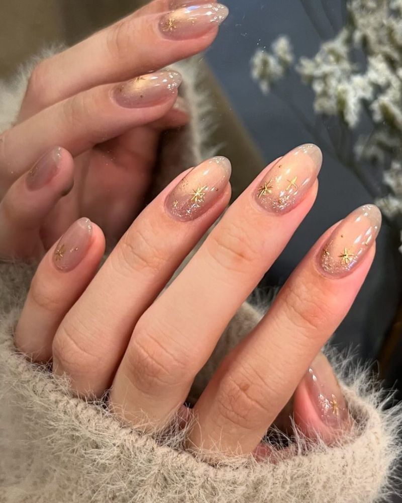 Soft Glitter Nails with Starry Details