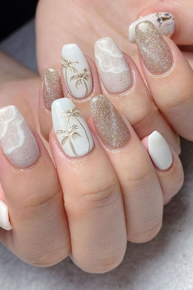 Sun-Kissed Elegance Nails