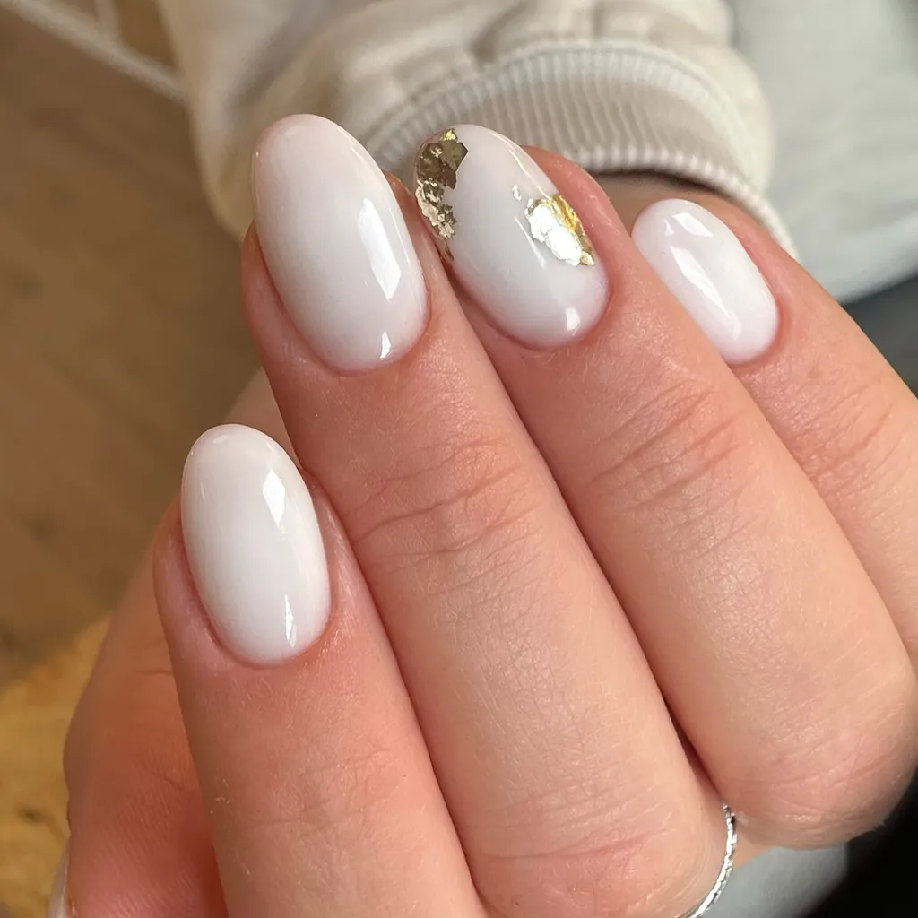 Minimal Gold Touch Milky White Nails