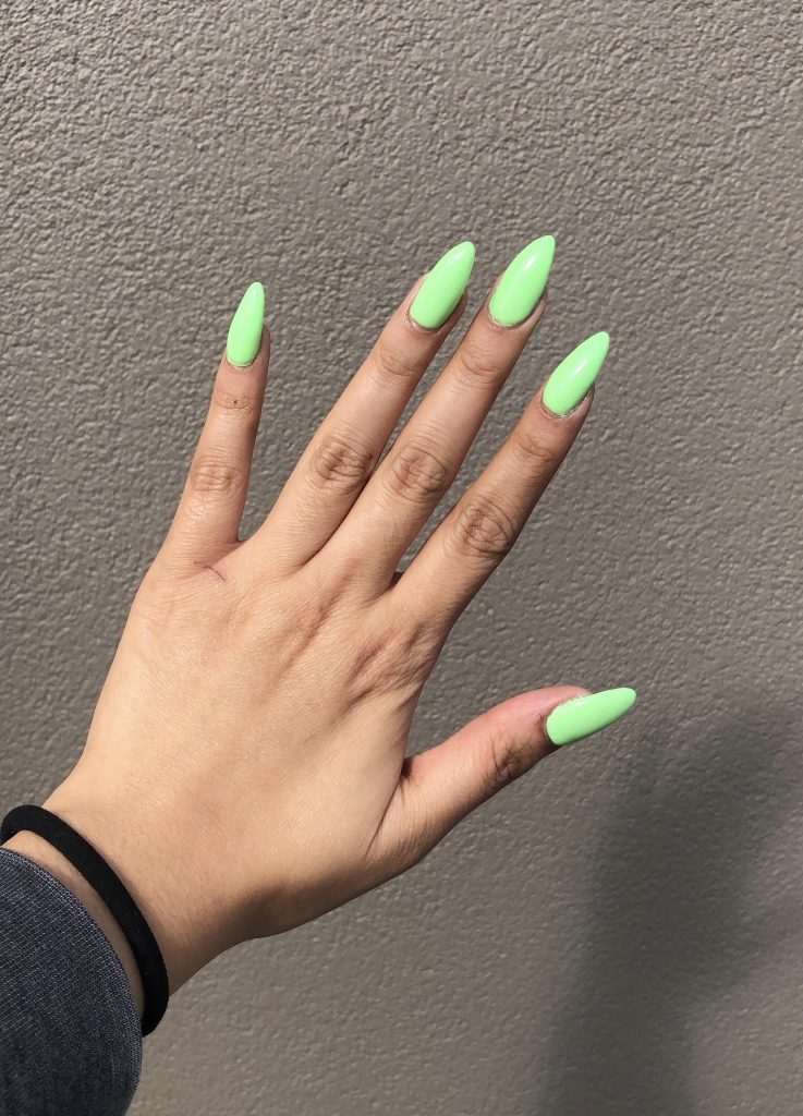 Fresh Mint Green Nails That Instantly Stand Out