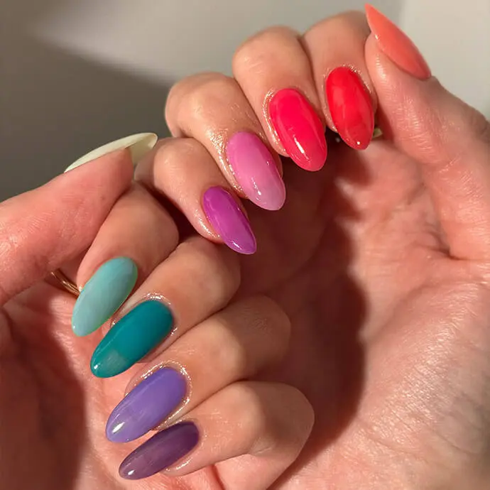 Bright Rainbow Gel Nails That Instantly Catch Attention