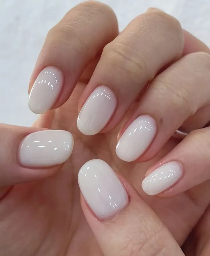Milky Cream Nails That Look Instantly Polished