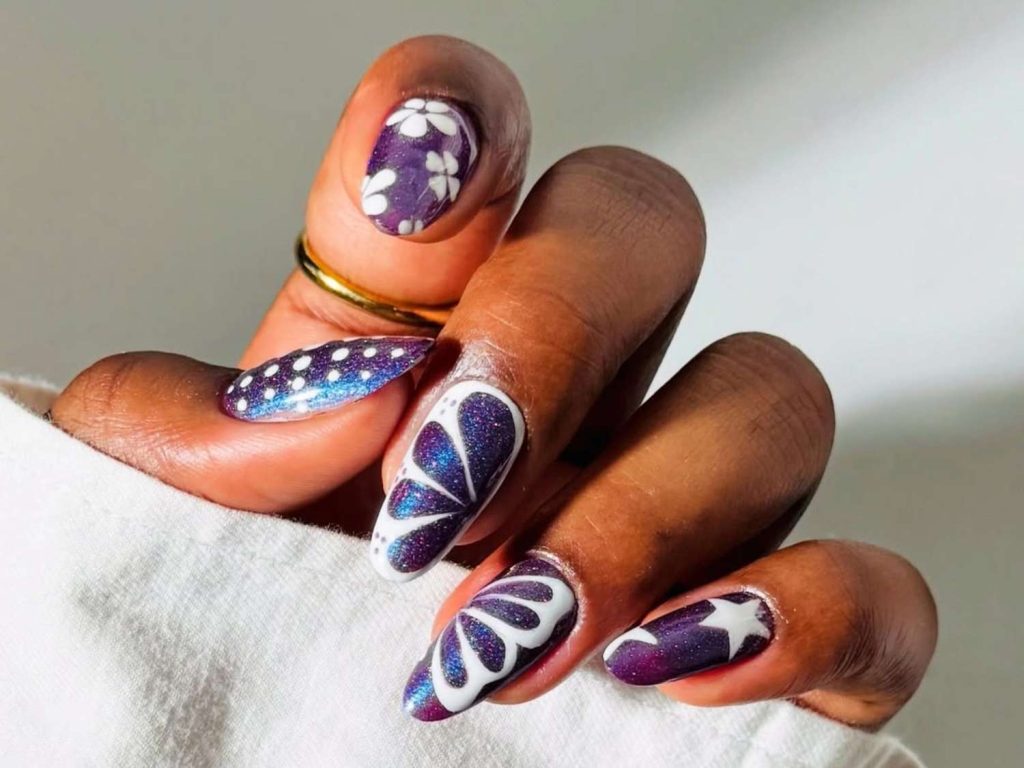 Galaxy Floral Nails Are Bold Spring Magic