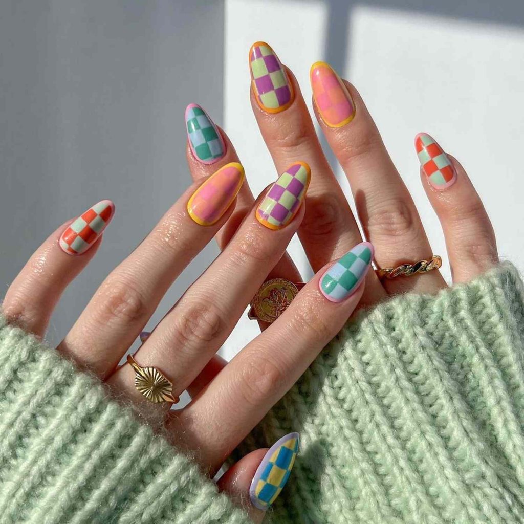Pastel Checkerboard Nails That Instantly Pop This Spring