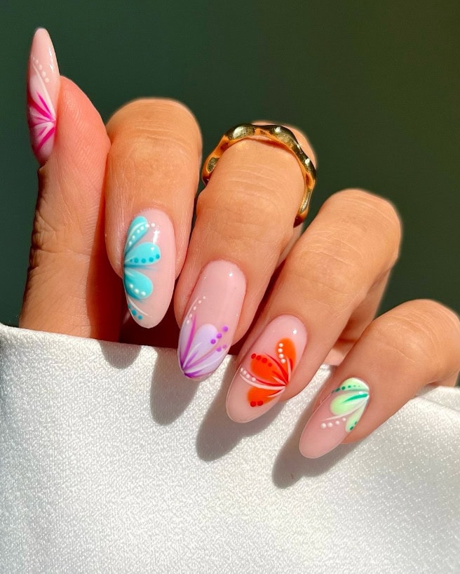 Floral Spring Nails Are Too Cute to Miss