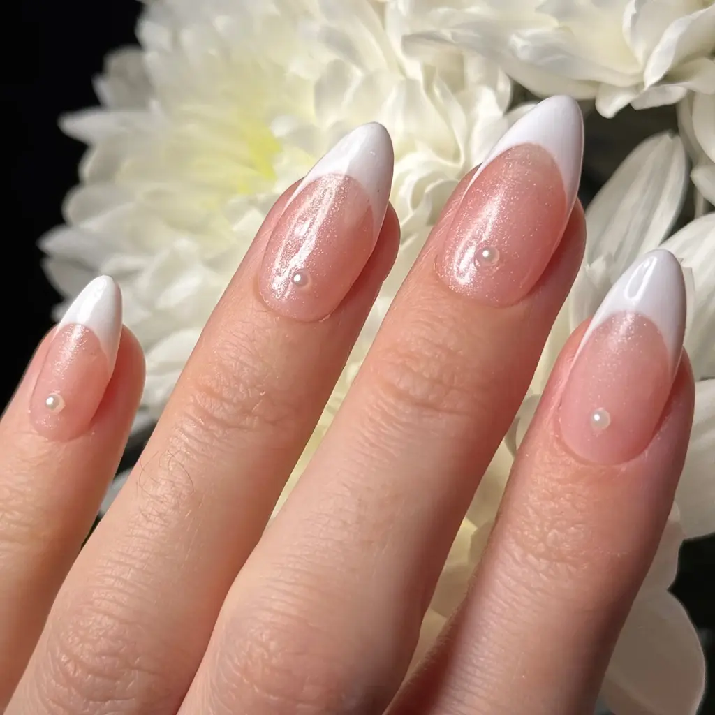 Pearl Glow French Tips That Feel Soft and Luxurious