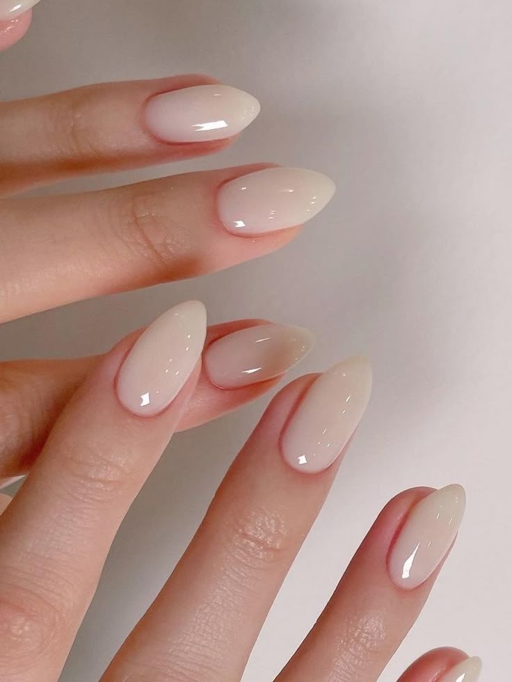 Milky Glow Nails That Look Effortlessly Luxe