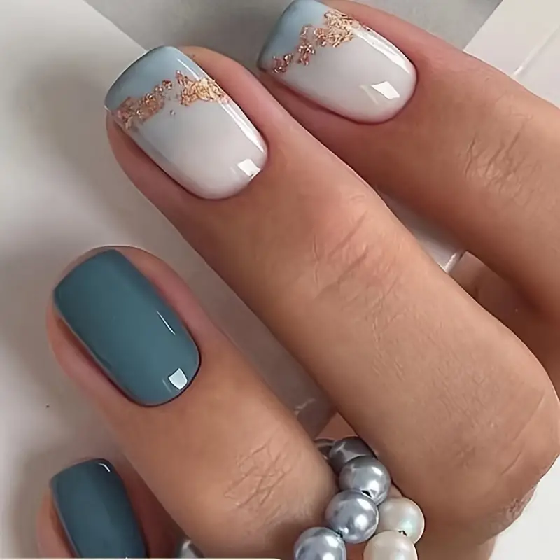 Blue Ombre Nails with Gold Touch That Look Instantly Chic