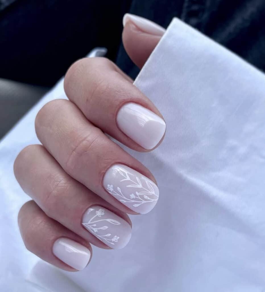 Soft Floral White Nails That Feel Like Pure Elegance