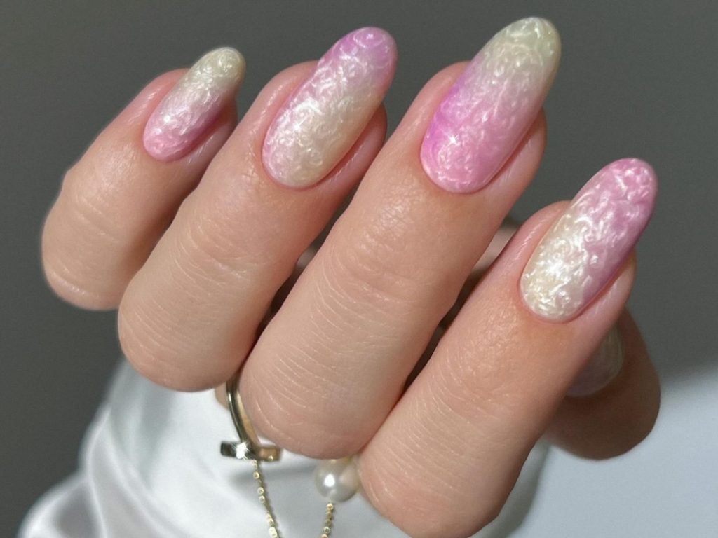 Cotton Candy Texture Nails That Feel Soft and Dreamy