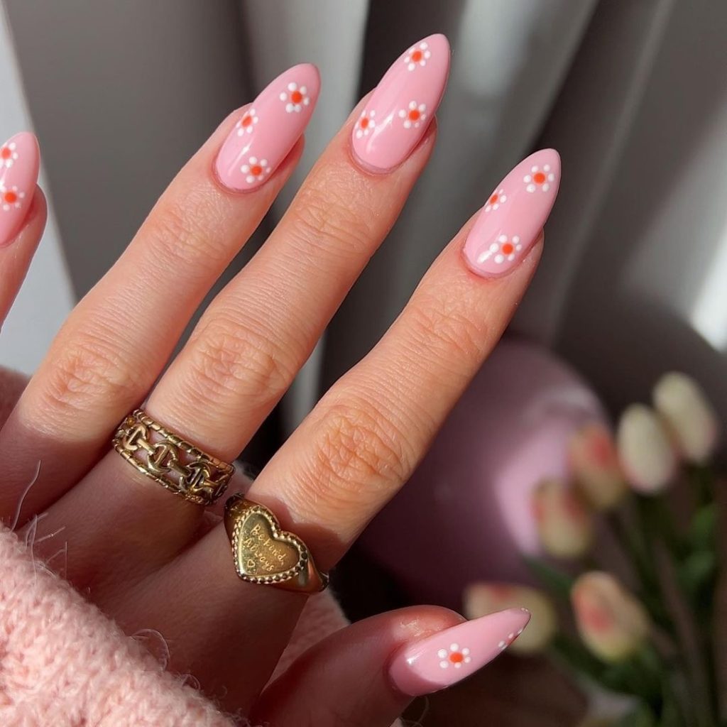 Pink Daisy Nails That Feel Soft, Sweet, and Effortlessly Pretty