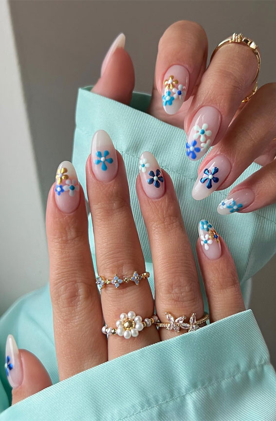 Charming Blue Floral Nails That Bloom With Elegance