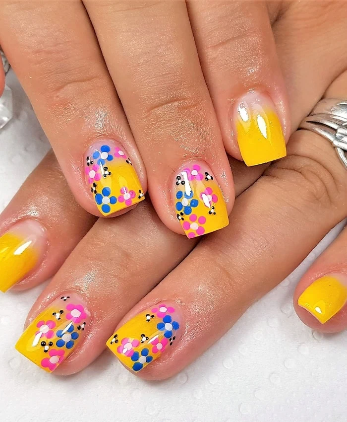 Yellow Flower Nails Are Instant Sunshine